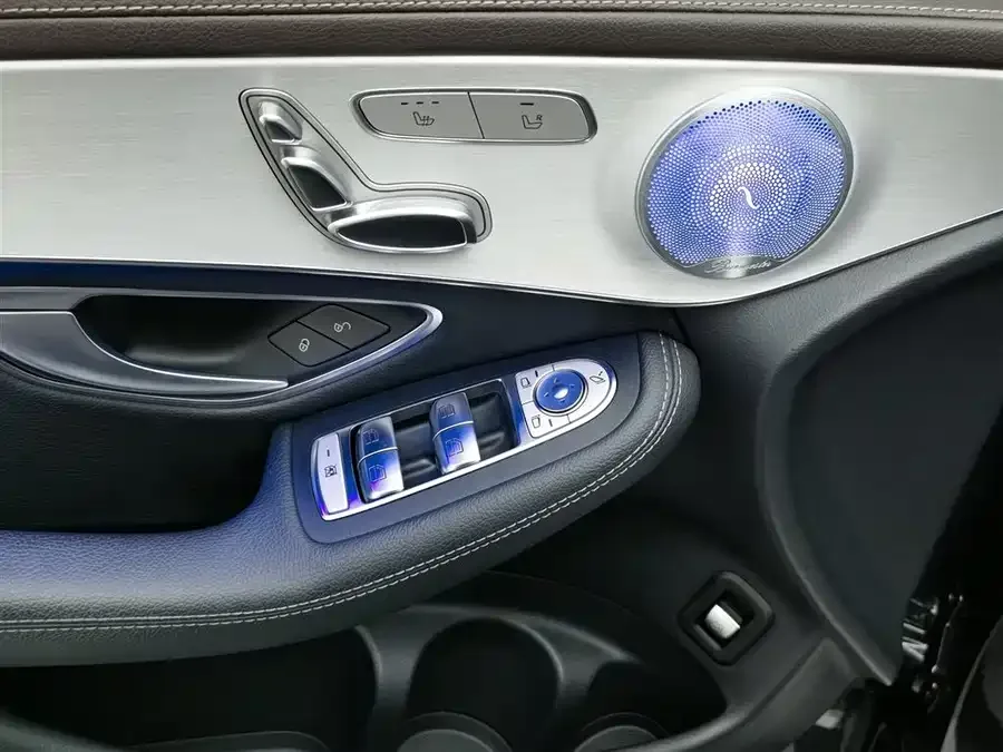 Mercedes-Benz GLC-Class Mercedes-Benz GLC 2022 Model 3 GLC 260 L 4MATIC Dynamic 2022 — миниатюра 3