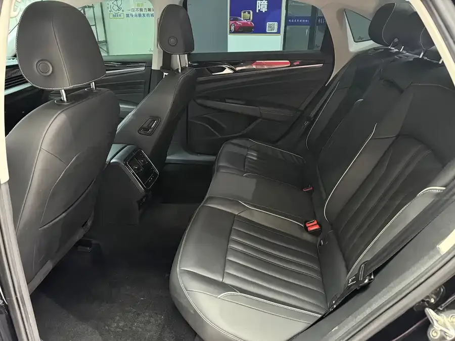 Volkswagen Passat Passat 2023 330TSI Star Elite Edition 2023 — миниатюра 2