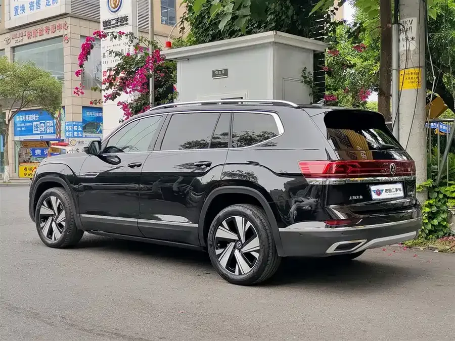 Volkswagen Teramont 2024 Touron 380TSI 4WD Luxury Edition 2024 — миниатюра 4