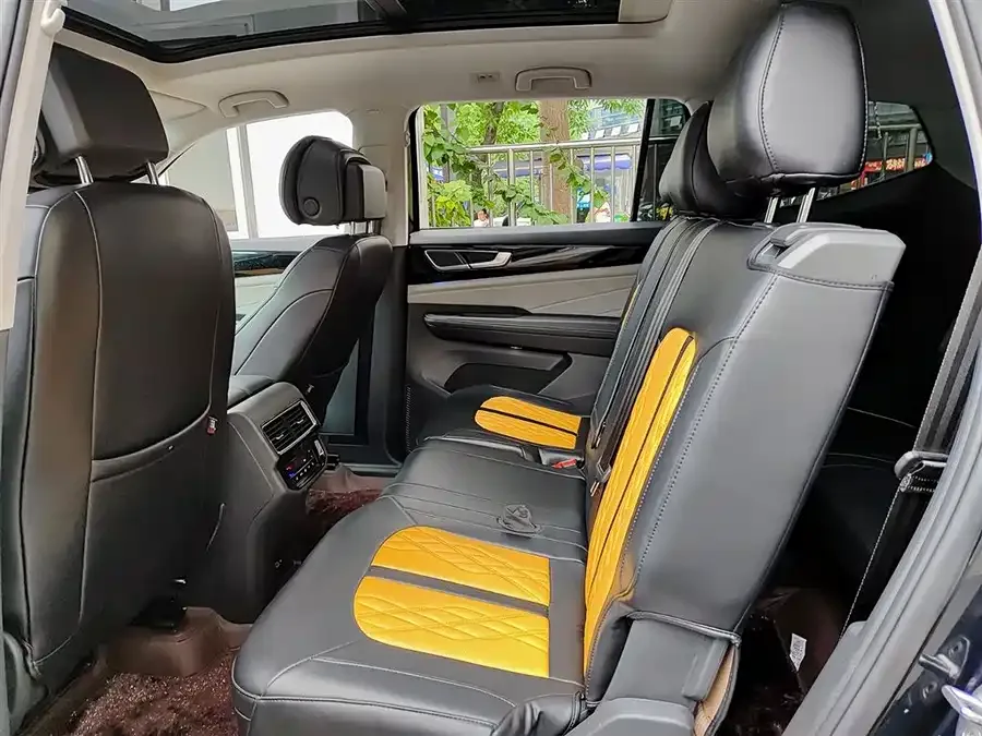 Volkswagen Teramont 2024 Touron 380TSI 4WD Luxury Edition 2024 — миниатюра 5