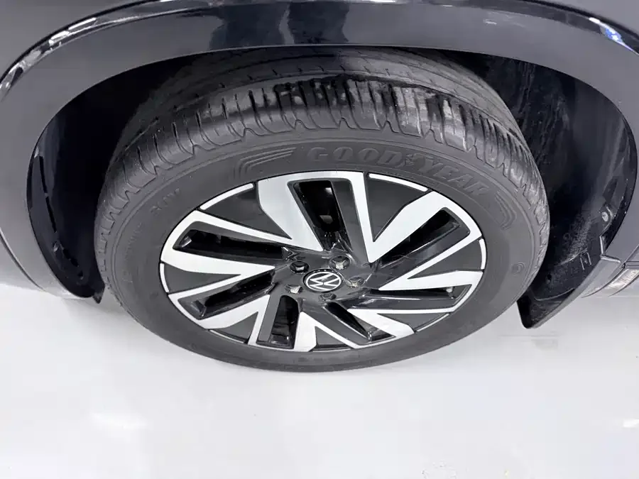 Volkswagen Tayron Tanyue 2024 380TSI four-wheel drive R-Line high-energy version 2023 — миниатюра 2