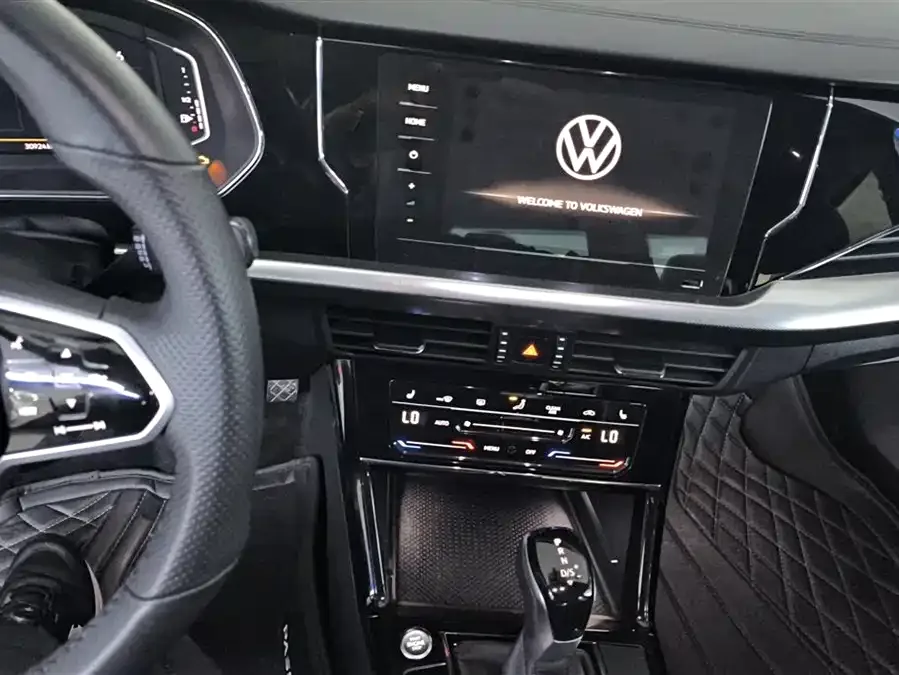 Volkswagen Passat Passat 2023 330TSI Star Elite Edition 2023 — миниатюра 4