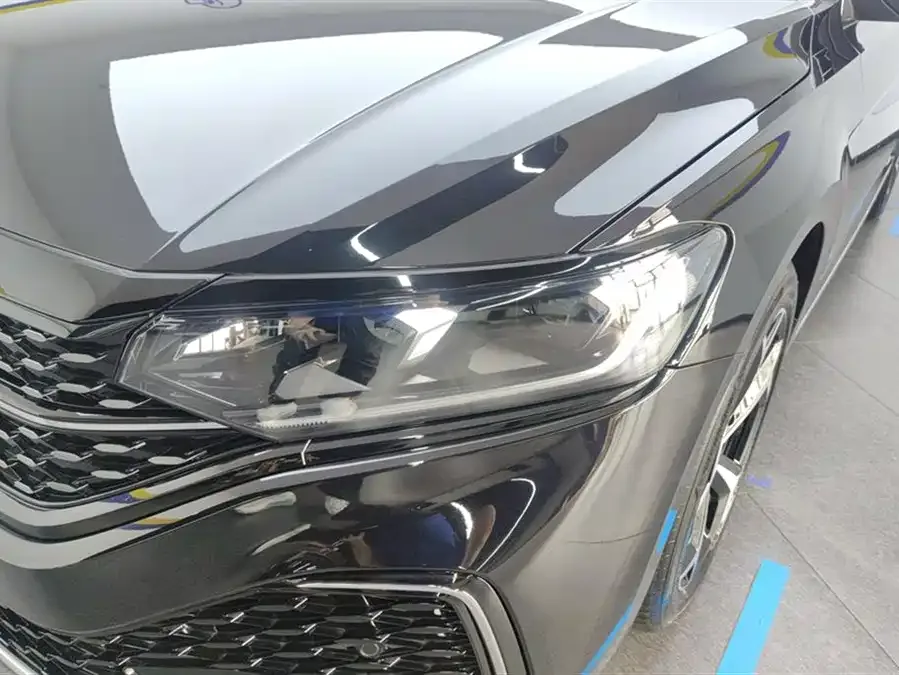 Volkswagen Passat Passat 2025 Outstanding Model 330TSI Starry Sky Elite Edition 2024 — миниатюра 2