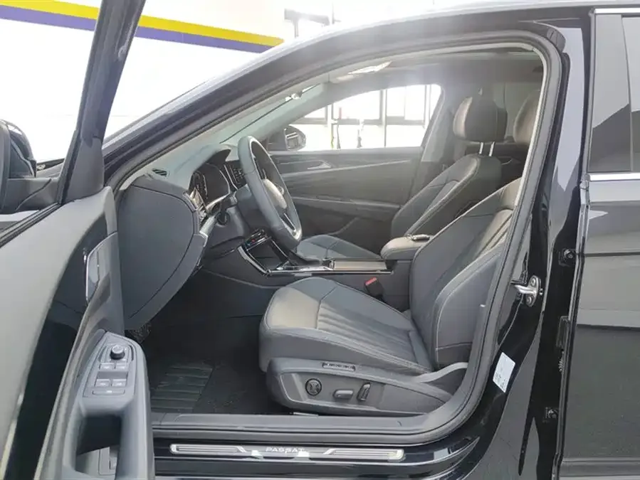 Volkswagen Passat Passat 2025 Outstanding Model 330TSI Starry Sky Elite Edition 2024 — миниатюра 3