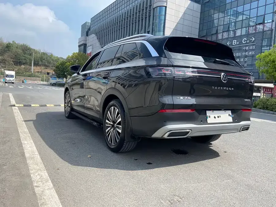 Volkswagen Tavendor 2023 Lanxun 330TSI Luxury Cruise Edition 2023 — миниатюра 2