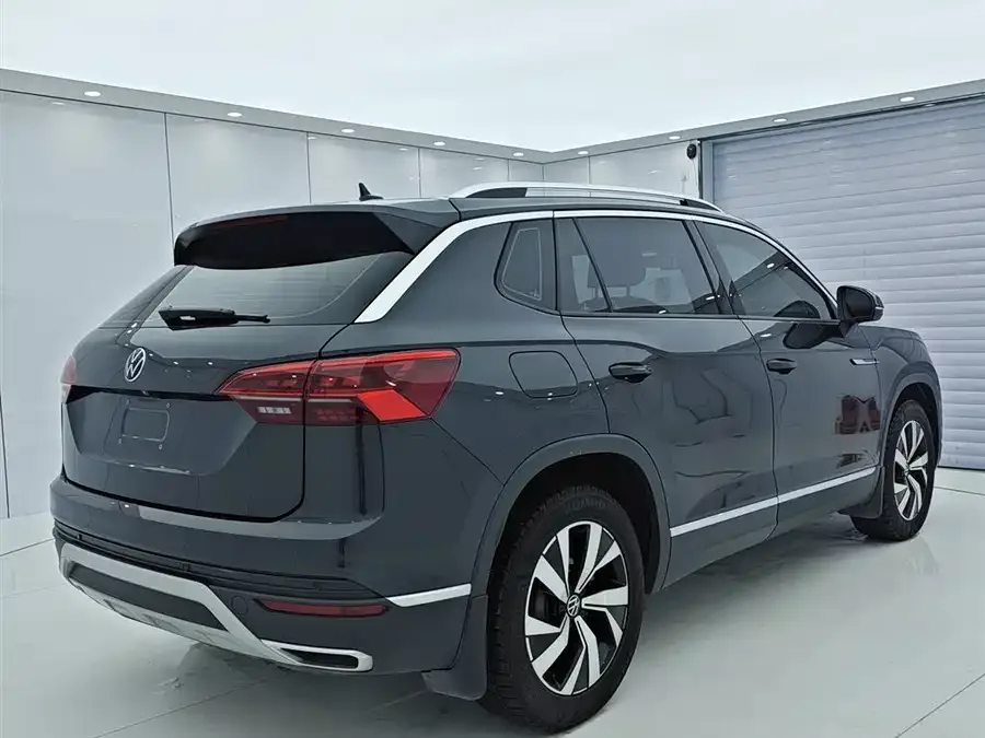 Volkswagen Tayron Tanyue 2022 280TSI 2WD Luxury Smart Edition 2022 — миниатюра 4