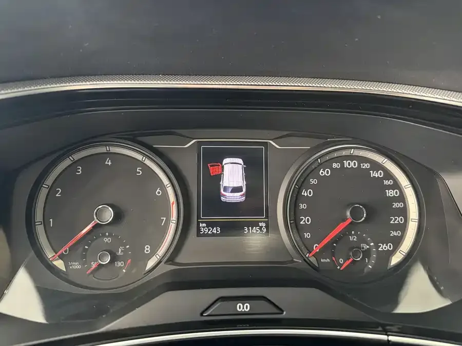 Volkswagen Tayron Tanyue 2022 280TSI 2WD Luxury Smart Edition 2022 — миниатюра 3