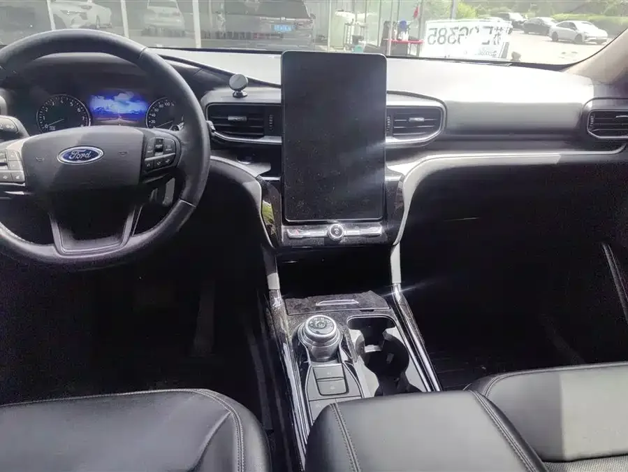Ford Explorer Explorer 2020 EcoBoost 285 4WD Fashion Edition 6 Seaters 2022 — миниатюра 4