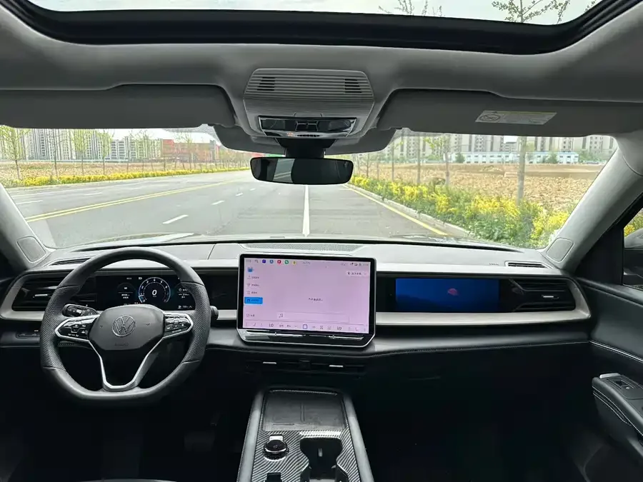 Volkswagen Teramont 2025 Touron Pro 450TSI 4WD Vertical and Horizontal Edition 2025 — миниатюра 4