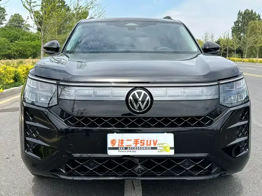 Volkswagen Teramont 2025 Touron Pro 450TSI 4WD Vertical and Horizontal Edition 2025 — фото 1, купить с доставкой в Москву