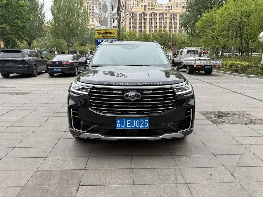Ford Explorer 2023