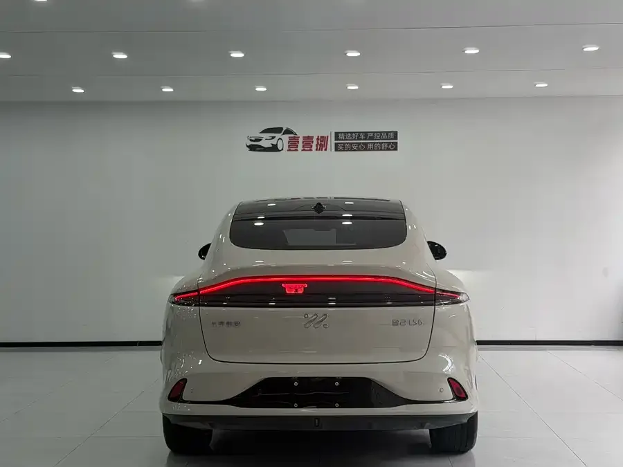 IM Motors LS6 Zhiji LS6 2025 Linglizard Intelligent Driving Edition 2025 — миниатюра 3