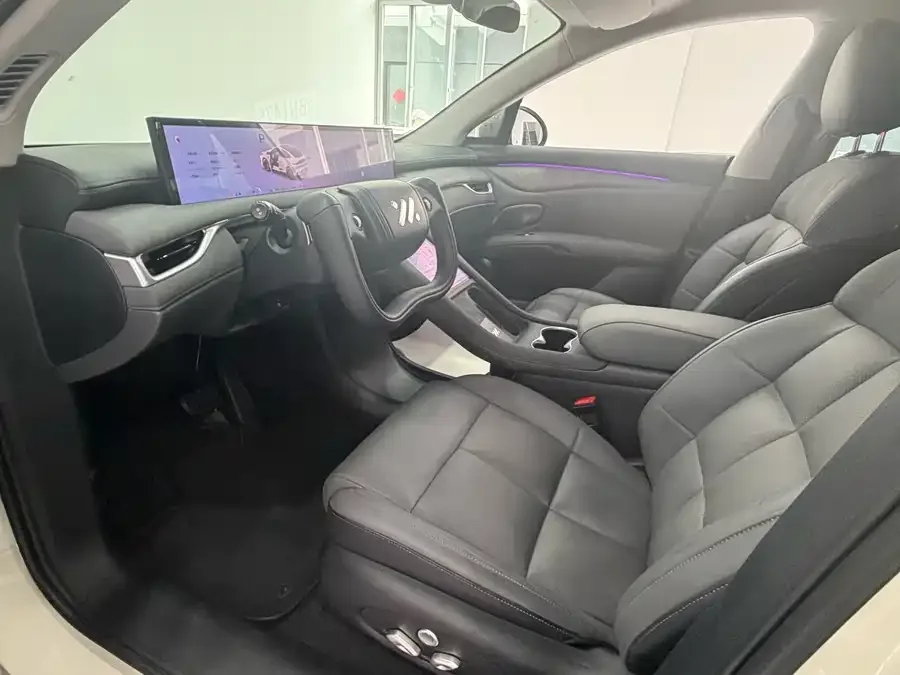 IM Motors LS6 Zhiji LS6 2025 Linglizard Intelligent Driving Edition 2025 — миниатюра 4
