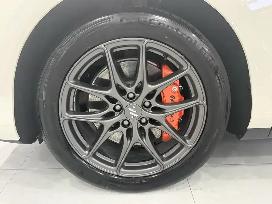 IM Motors LS6 Zhiji LS6 2025 Linglizard Intelligent Driving Edition 2025 — миниатюра 5