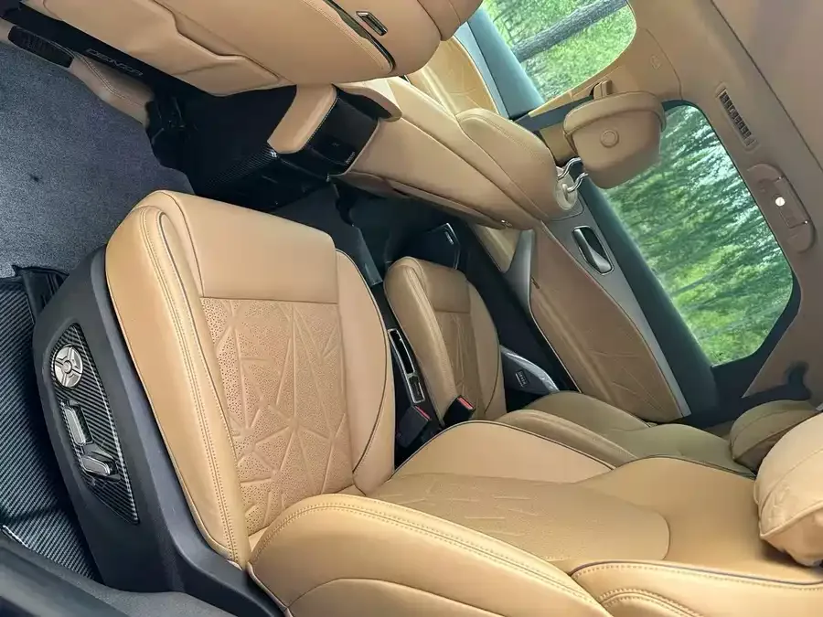 BYD N8 BYD N8 2023 All-wheel Drive Super Hybrid Flagship Six-seater Edition 2024 — миниатюра 3
