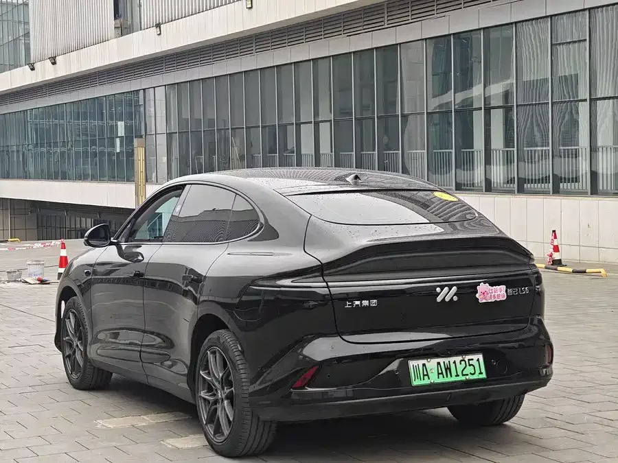 IM Motors LS6 Zhiji LS6 2023 Max Standard Edition 2023 — миниатюра 3