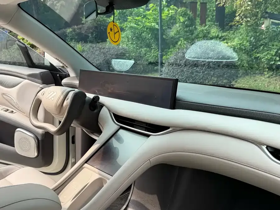 IM Motors LS6 Zhiji LS6 2025 Linglizard Intelligent Driving Edition 2025 — миниатюра 3