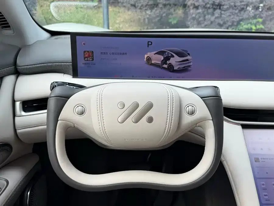 IM Motors LS6 Zhiji LS6 2025 Linglizard Intelligent Driving Edition 2025 — миниатюра 4