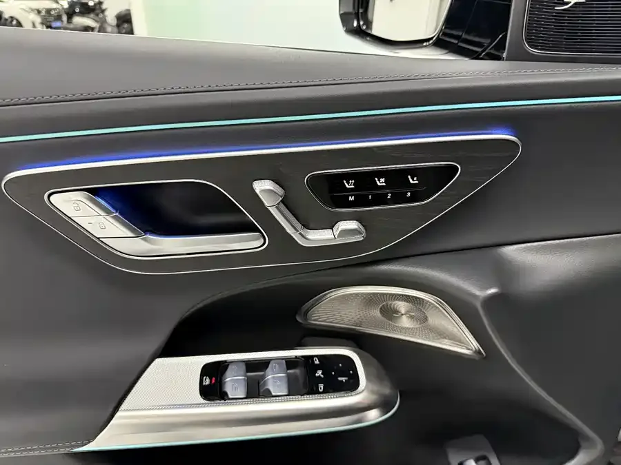 Mercedes-Benz E-Class Mercedes-Benz E-Class 2024 E 300 L Luxury Sports Edition 2024 — миниатюра 3
