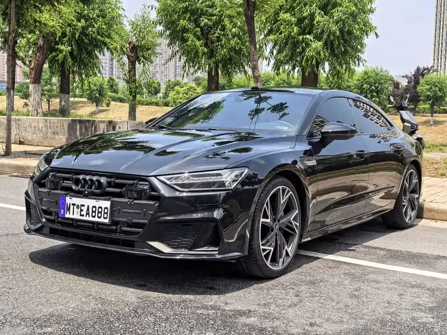 Audi A7L 2023 45 TFSI quattro S-line Black Warrior Edition 2023 — фото 1, купить с доставкой в Москву