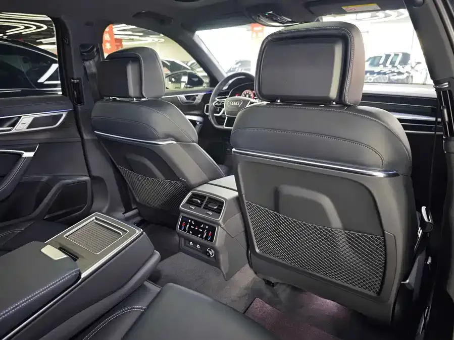Audi A6L 2025 55 TFSI quattro Premium Dynamic Edition 2025 — миниатюра 3