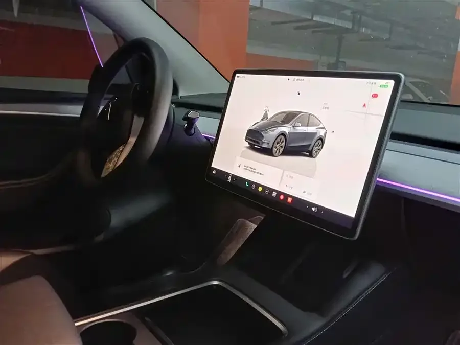 Tesla Model Y Model Y 2024 rear-wheel drive version 2024 — миниатюра 3