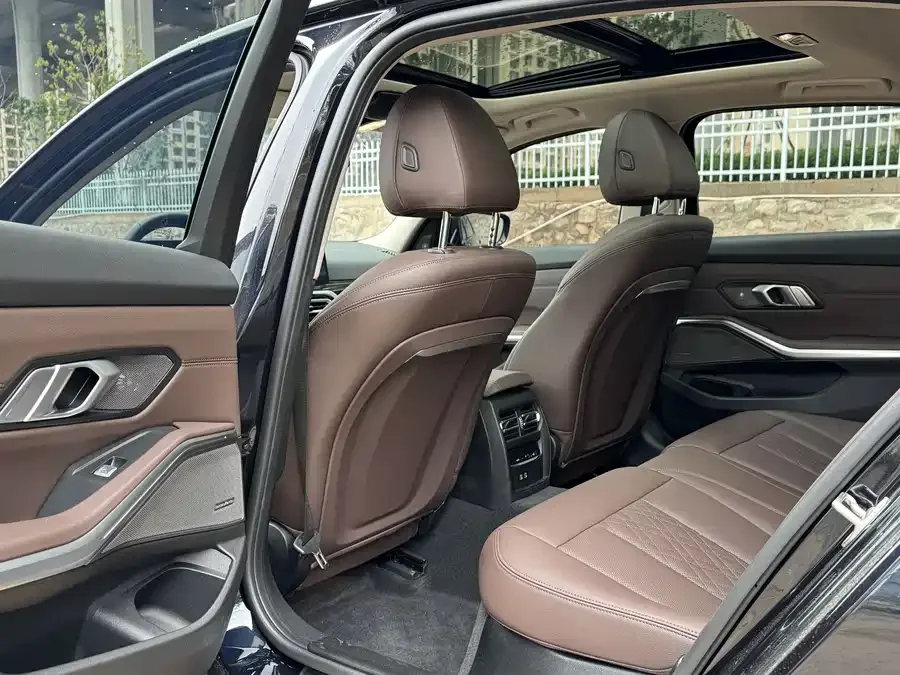 BMW 3 Series BMW 3 Series 2024 325Li M Sport Package 2024 — миниатюра 4