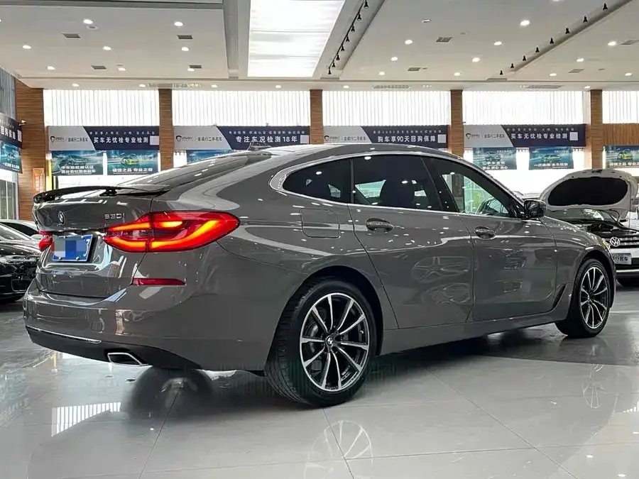BMW 6 Series GT 2022 630i Luxury Design Package 2022 — миниатюра 2