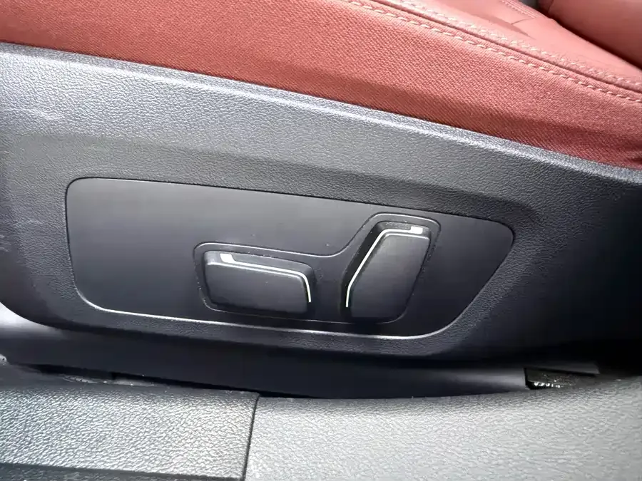 BMW i3 2025 eDrive 35 L 2025 — миниатюра 5
