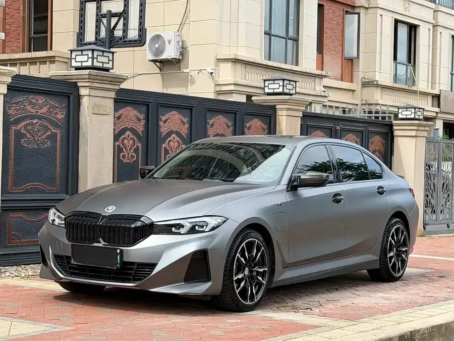 BMW i3 2022 eDrive 35 L 2023 — фото 1, купить с доставкой в Москву