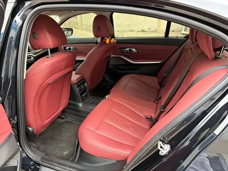 BMW i3 2023 eDrive 40 L Night Sport Package 2023 — миниатюра 5