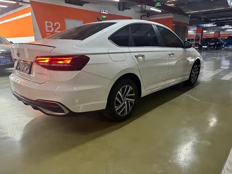 Volkswagen Lavida 2026 Volkswagen Lavida 300TSI DSG Starry Sky Edition 2026 — миниатюра 3