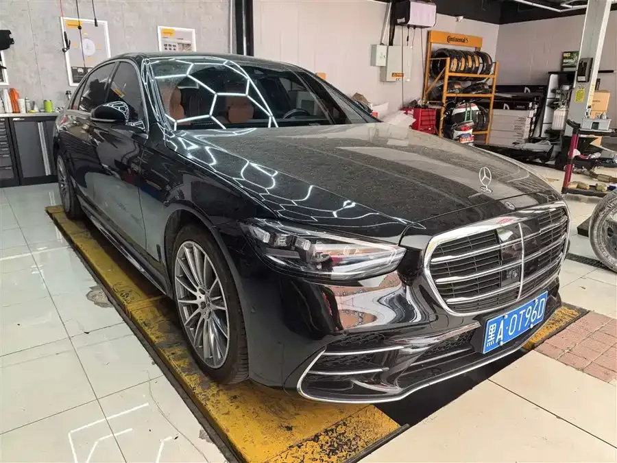 Mercedes-Benz S-Класс 2023