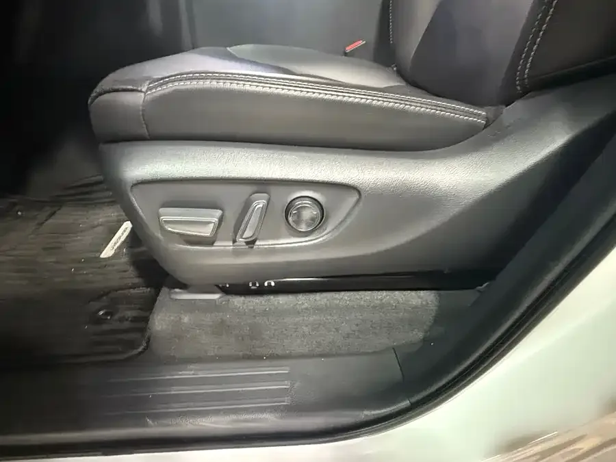Toyota Prado Prado 2025 2.4T All-round TX Edition 5 Seaters 2025 — миниатюра 2