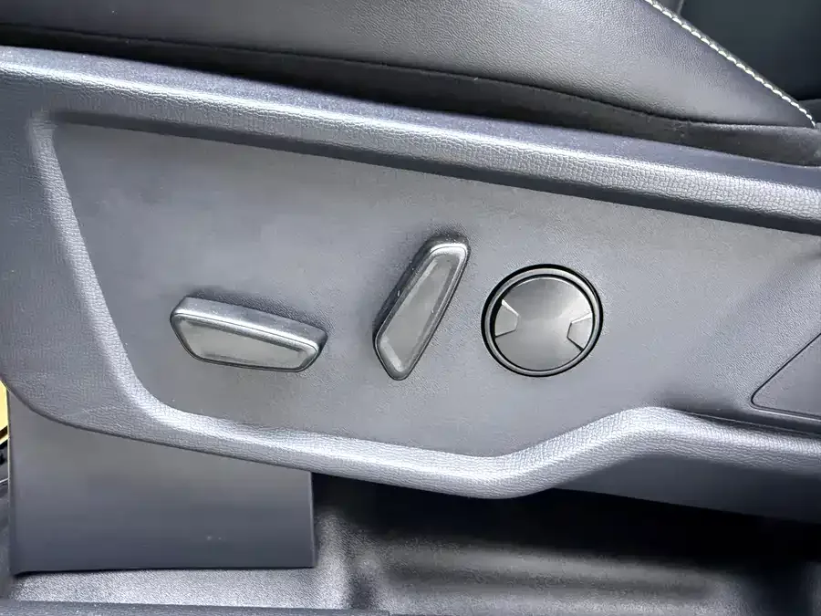 Ford Wild Horse Ford Mustang 2024 2.3T Long Beach 2025 — миниатюра 5