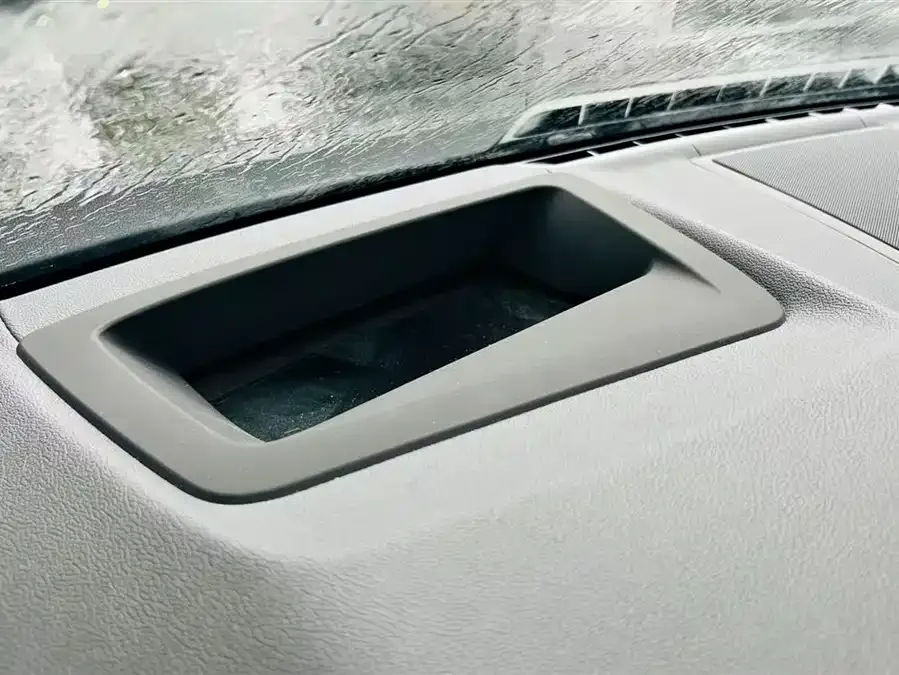 BMW iX3 2024 innovative model 2024 — миниатюра 3