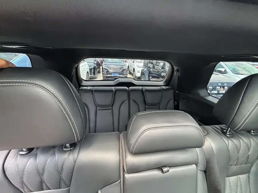 GAC Trumpchi GS8 Trumpchi GS8 2022 Pilot Series 2.0TGDI 2WD Luxury Smart Edition (7 Seaters) 2022 — миниатюра 4