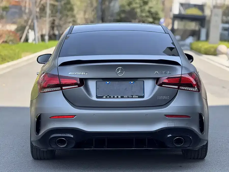 Mercedes-Benz A-Class AMG Mercedes-Benz A-Class AMG 2022 AMG A 35 L 4MATIC 2022 — миниатюра 3
