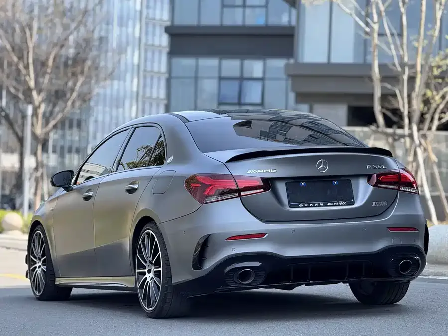 Mercedes-Benz A-Class AMG Mercedes-Benz A-Class AMG 2022 AMG A 35 L 4MATIC 2022 — миниатюра 5