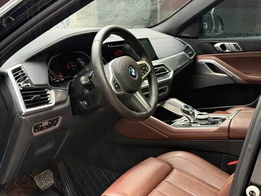 BMW X6 2022 facelift xDrive40i M Sport package 2022 — миниатюра 4
