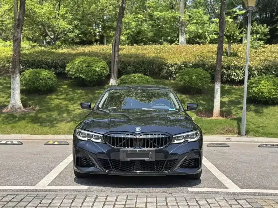 BMW 3 Series 2023