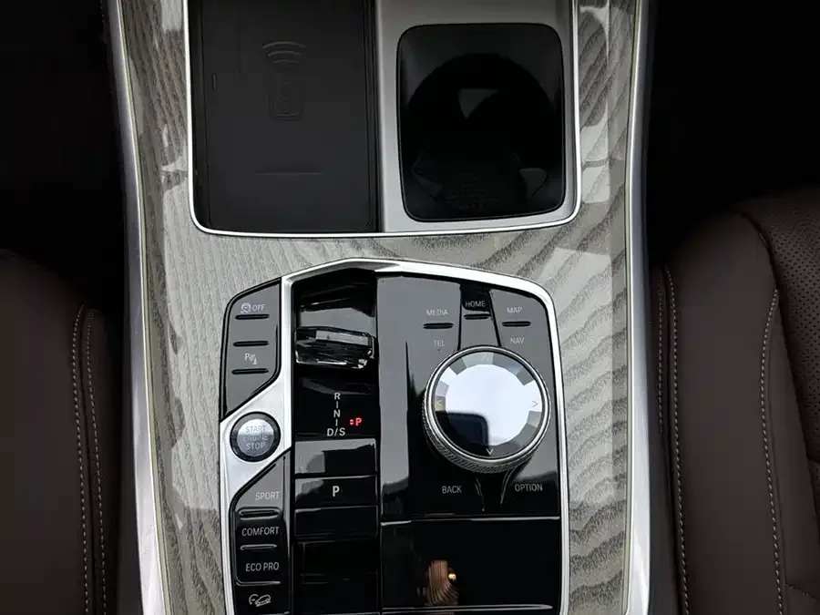 BMW X5 2026 xDrive 40Li M Sport Night Edition 2026 — миниатюра 4