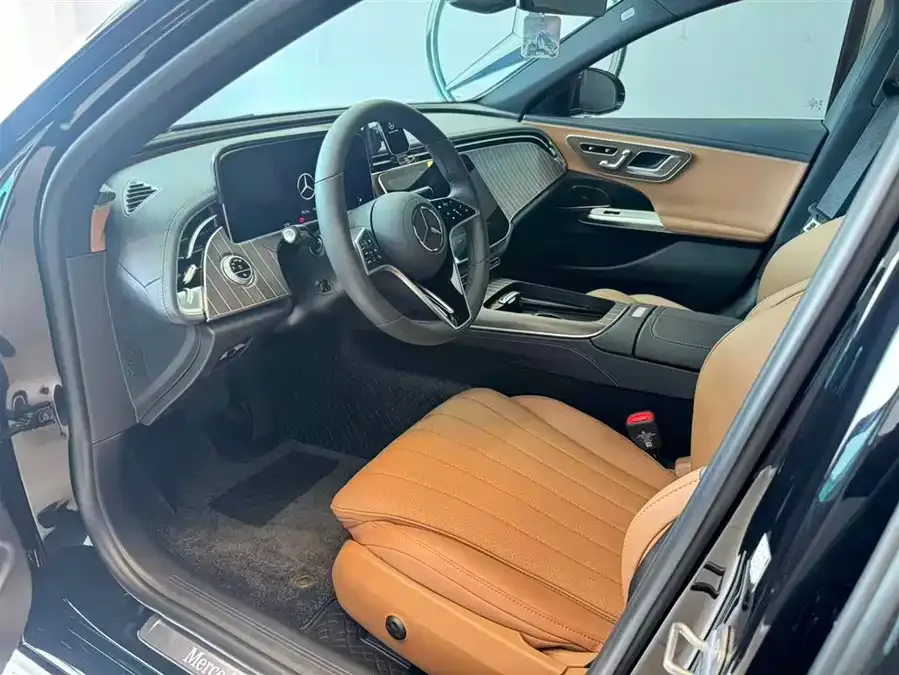 Mercedes-Benz E-Class Mercedes-Benz E-Class 2025 E 300 L Fashion Edition 2025 — миниатюра 2