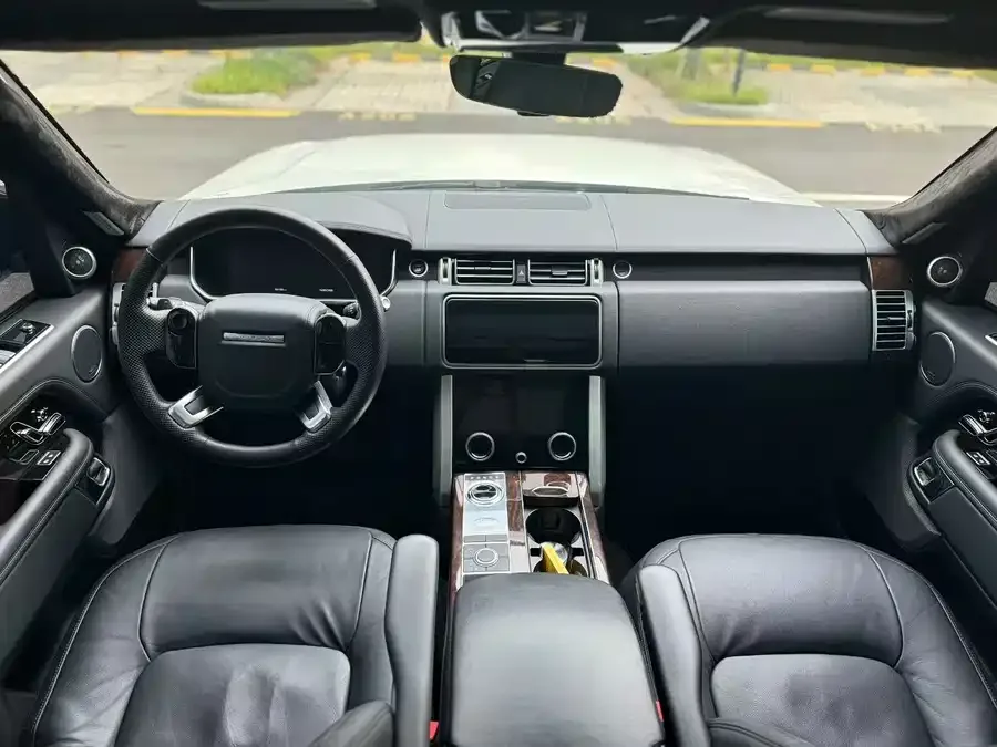 Land Rover Range Rover Range Rover 2022 3.0 L6 360PS Grand Edition 2022 — миниатюра 2