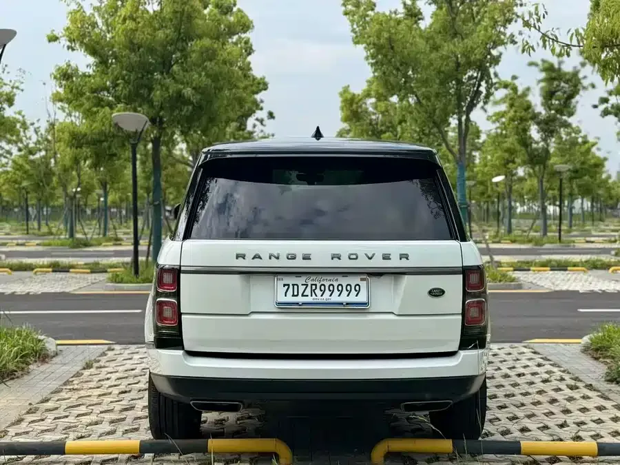 Land Rover Range Rover Range Rover 2022 3.0 L6 360PS Grand Edition 2022 — миниатюра 5