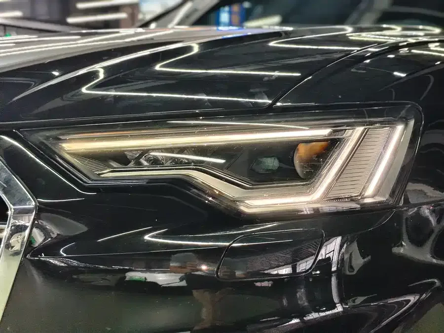 Audi A6L 2023 40 TFSI luxury and dynamic model 2023 — миниатюра 5