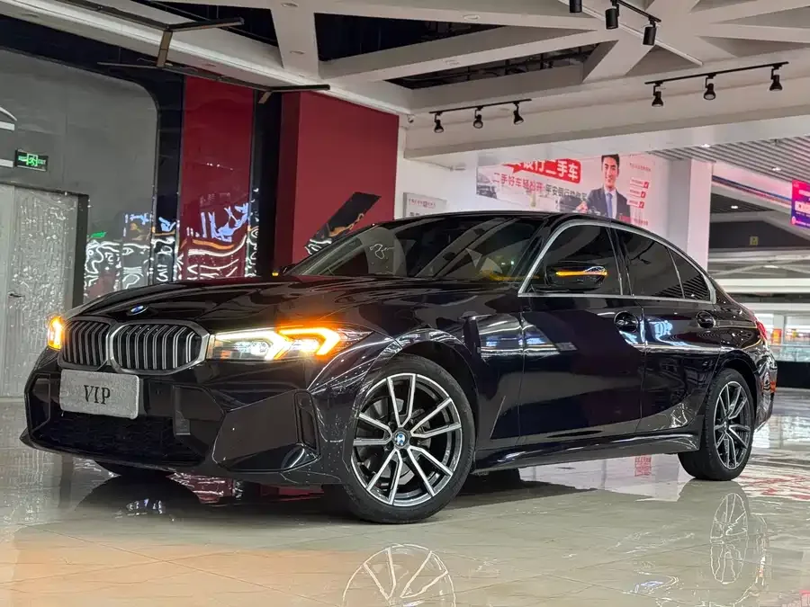 BMW 3 Series BMW 3 Series 2023 320i M Sport Package 2023 — фото 1, купить с доставкой в Москву
