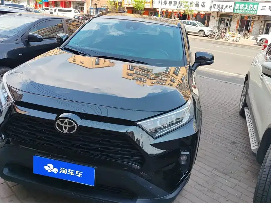 Toyota RAV4 2025
