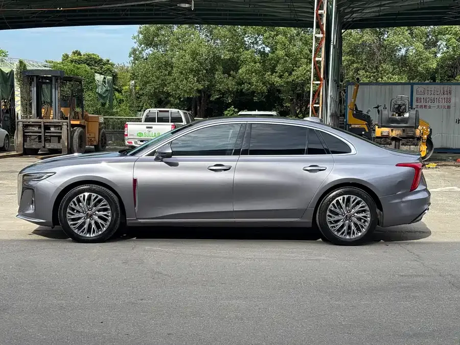 Hongqi H5 Hongqi H5 2023 2.0T Automatic Intelligent Connection Flagship Edition 2022 — миниатюра 3