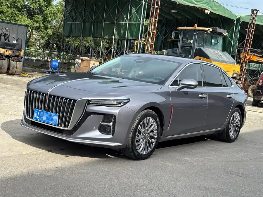 Hongqi H5 Hongqi H5 2023 2.0T Automatic Intelligent Connection Flagship Edition 2022 — фото 1, купить с доставкой в Москву